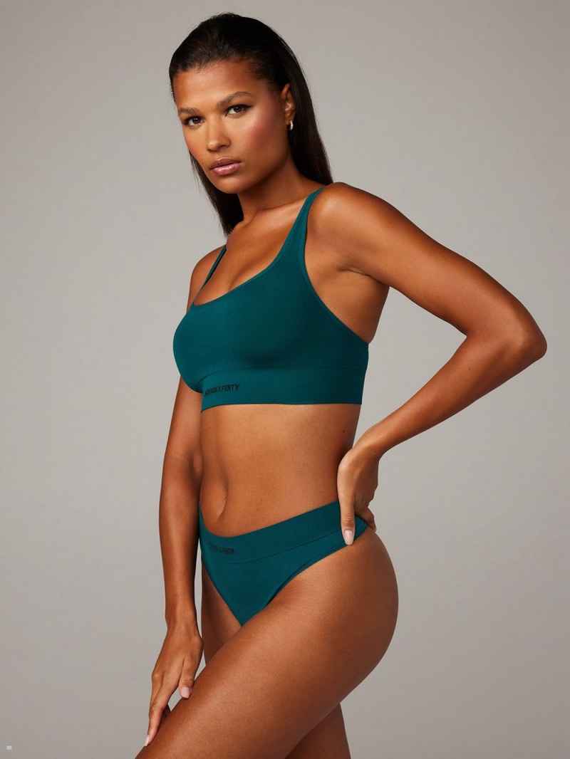 Green Savage X Fenty Seamless Scoop-Neck Women's Bralettes | ORKMYZ612